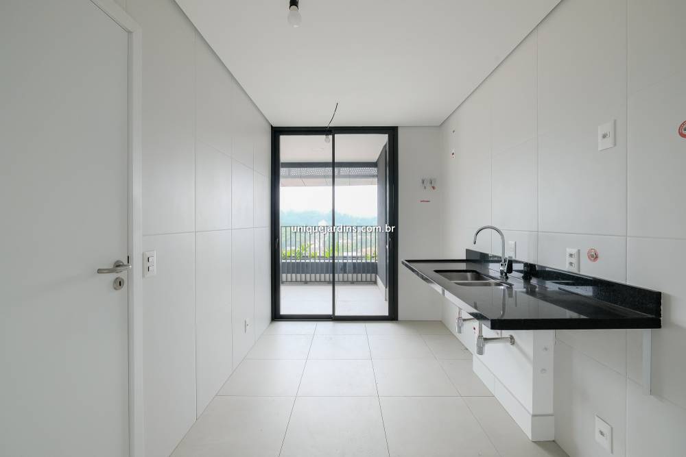 Apartamento à venda na Rua Bastos PereiraVila Nova Conceição - 999-apartamento-vila-nova-conceicao-sao-paulo-151014-6.jpg