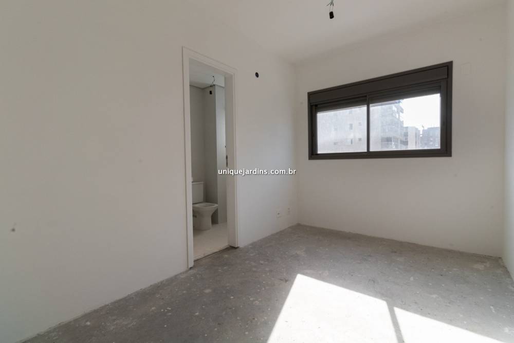 Apartamento à venda na Rua Santa JustinaVila Olímpia - 999-apartamento-vila-olimpia-sao-paulo-111823-1.jpg