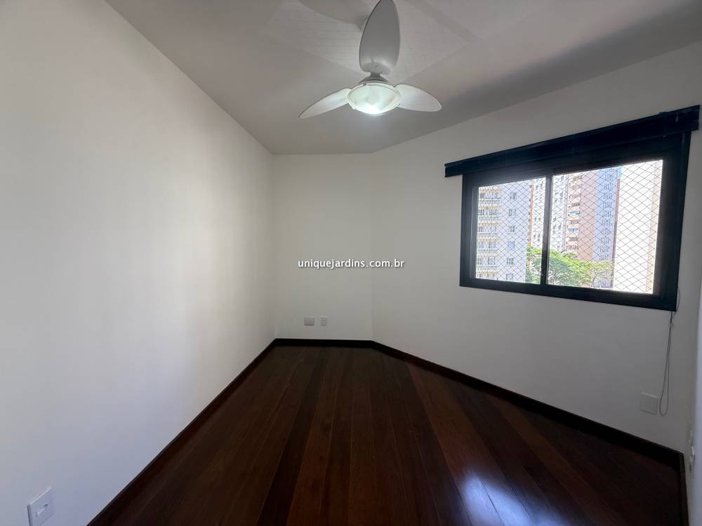 Apartamento à venda na Rua Pedroso AlvarengaItaim Bibi - 999-apartamento-itaim-bibi-sao-paulo-192319-8.jpg