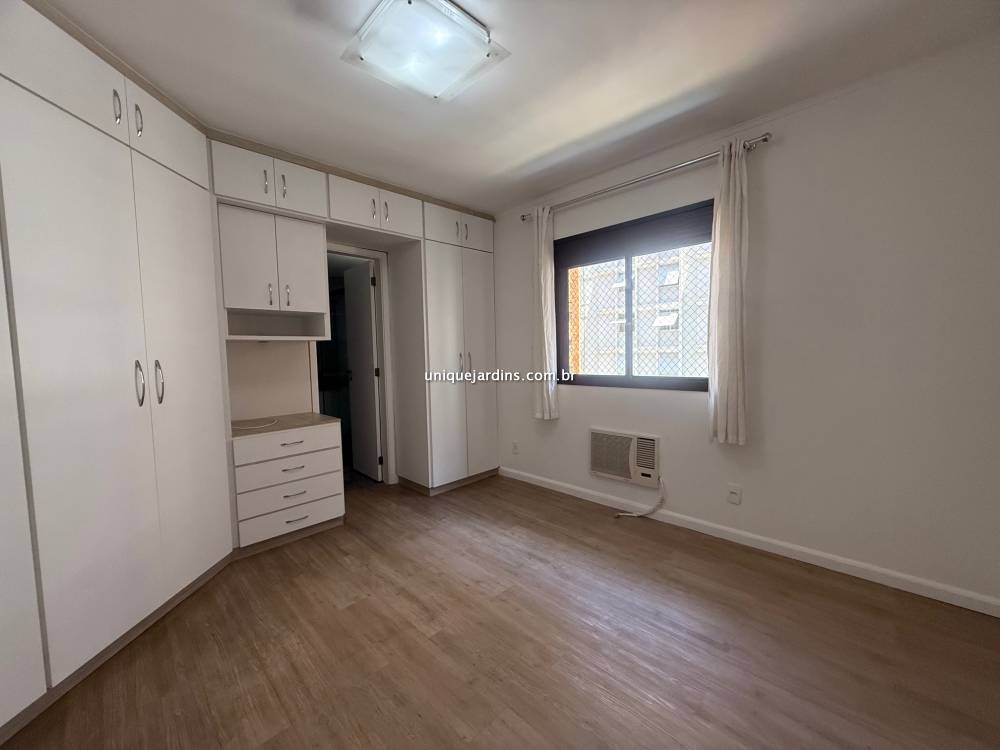 Apartamento à venda na Rua Pedroso AlvarengaItaim Bibi - 999-apartamento-itaim-bibi-sao-paulo-192551-1.jpg