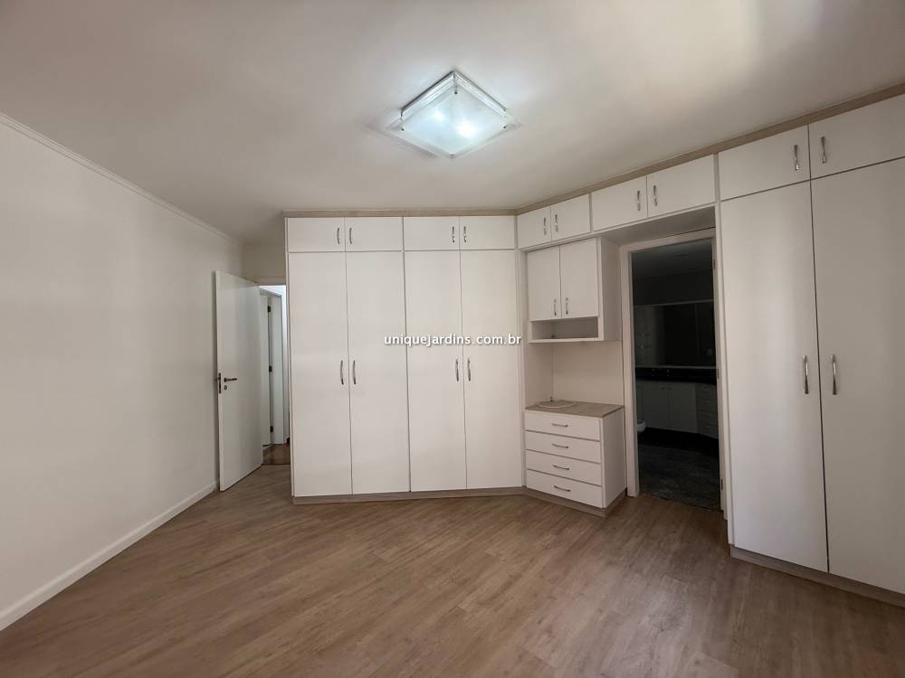 Apartamento à venda na Rua Pedroso AlvarengaItaim Bibi - 999-apartamento-itaim-bibi-sao-paulo-192551-2.jpg