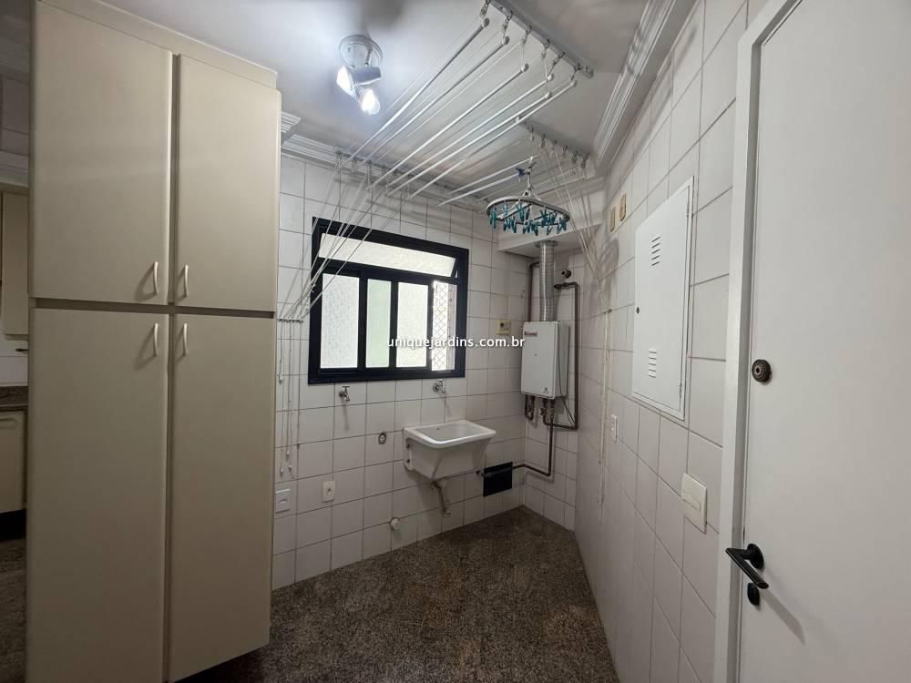 Apartamento à venda na Rua Pedroso AlvarengaItaim Bibi - 999-apartamento-itaim-bibi-sao-paulo-192553-13.jpg