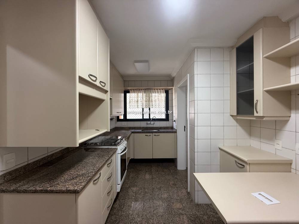 Apartamento à venda na Rua Pedroso AlvarengaItaim Bibi - 999-apartamento-itaim-bibi-sao-paulo-192553-9.jpg
