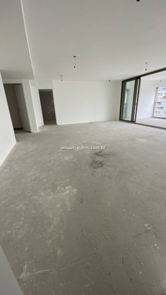 Apartamento à venda na Alameda dos JurupisMoema - 999-apartamento-moema-sao-paulo-142554-10.jpg