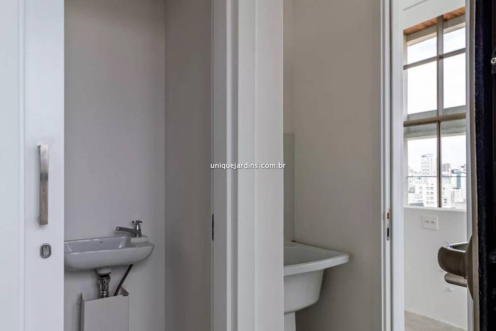 Apartamento à venda na Rua Jerônimo da VeigaItaim Bibi - 999-apartamento-itaim-bibi-sao-paulo-164628-1.jpg