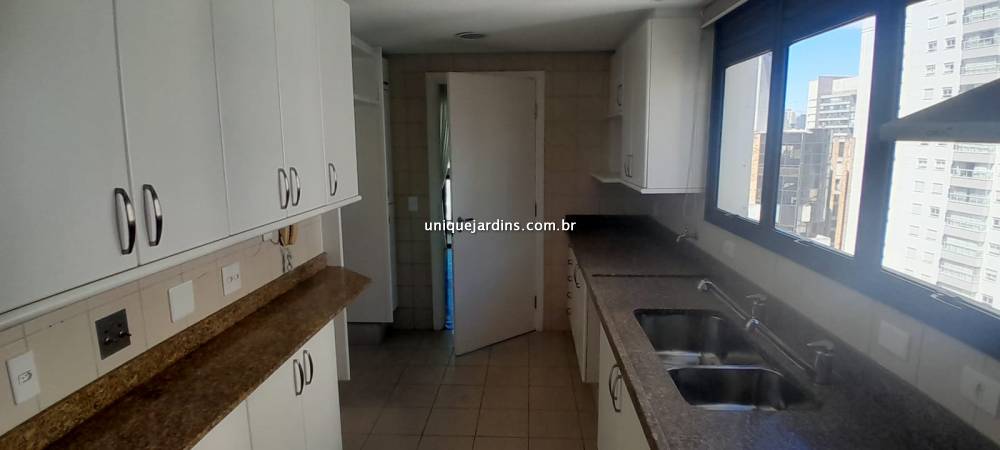 Apartamento para alugar na Rua EdsonCampo Belo - 999-apartamento-campo-belo-sao-paulo-142325-5.jpg