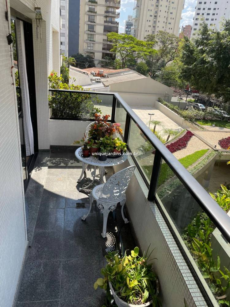 Apartamento à venda na Avenida ChibarásMoema - 999-apartamento-moema-sao-paulo-102002-3.jpg