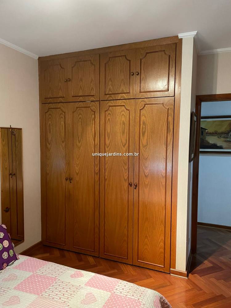 Apartamento à venda na Avenida ChibarásMoema - 999-apartamento-moema-sao-paulo-102042-0.jpg