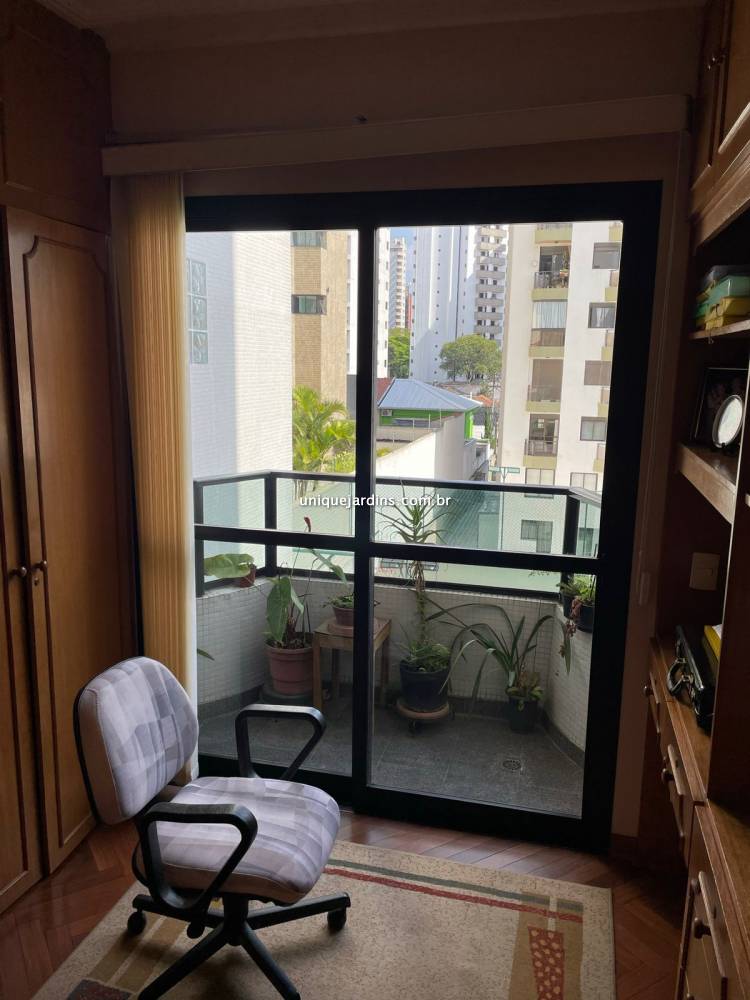 Apartamento à venda na Avenida ChibarásMoema - 999-apartamento-moema-sao-paulo-102043-5.jpg