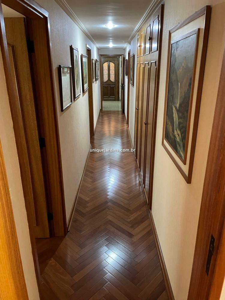 Apartamento à venda na Avenida ChibarásMoema - 999-apartamento-moema-sao-paulo-102203-3.jpg