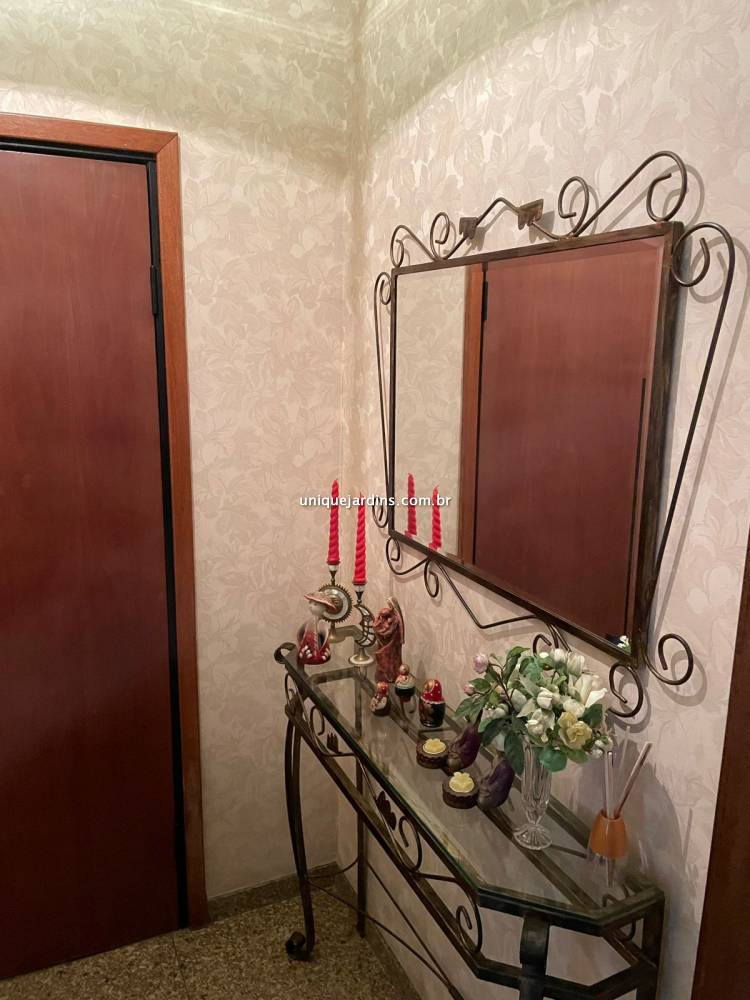 Apartamento à venda na Avenida ChibarásMoema - 999-apartamento-moema-sao-paulo-102203-4.jpg
