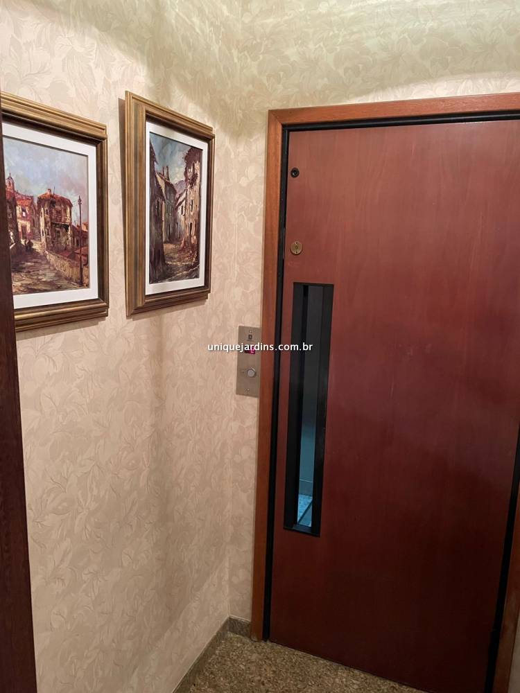 Apartamento à venda na Avenida ChibarásMoema - 999-apartamento-moema-sao-paulo-102205-15.jpg
