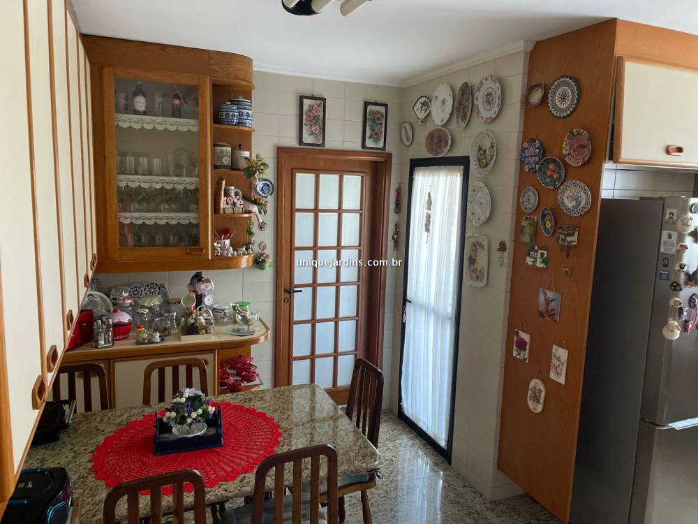 Apartamento à venda na Avenida ChibarásMoema - 999-apartamento-moema-sao-paulo-102410-3.jpg