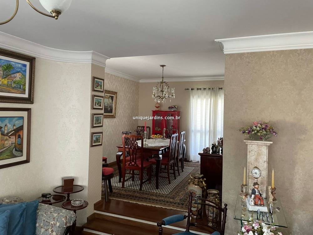 Apartamento à venda na Avenida ChibarásMoema - 999-apartamento-moema-sao-paulo-102648-0.jpg