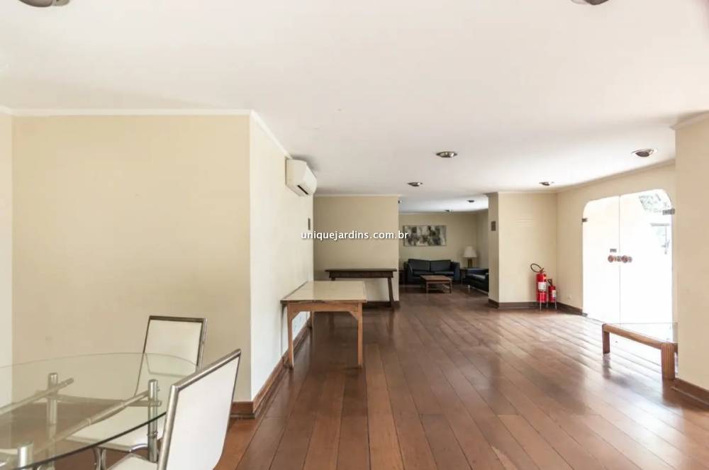 Apartamento à venda na Rua Ponta DelgadaVila Olímpia - 999-apartamento-vila-olimpia-sao-paulo-120109-2.jpg