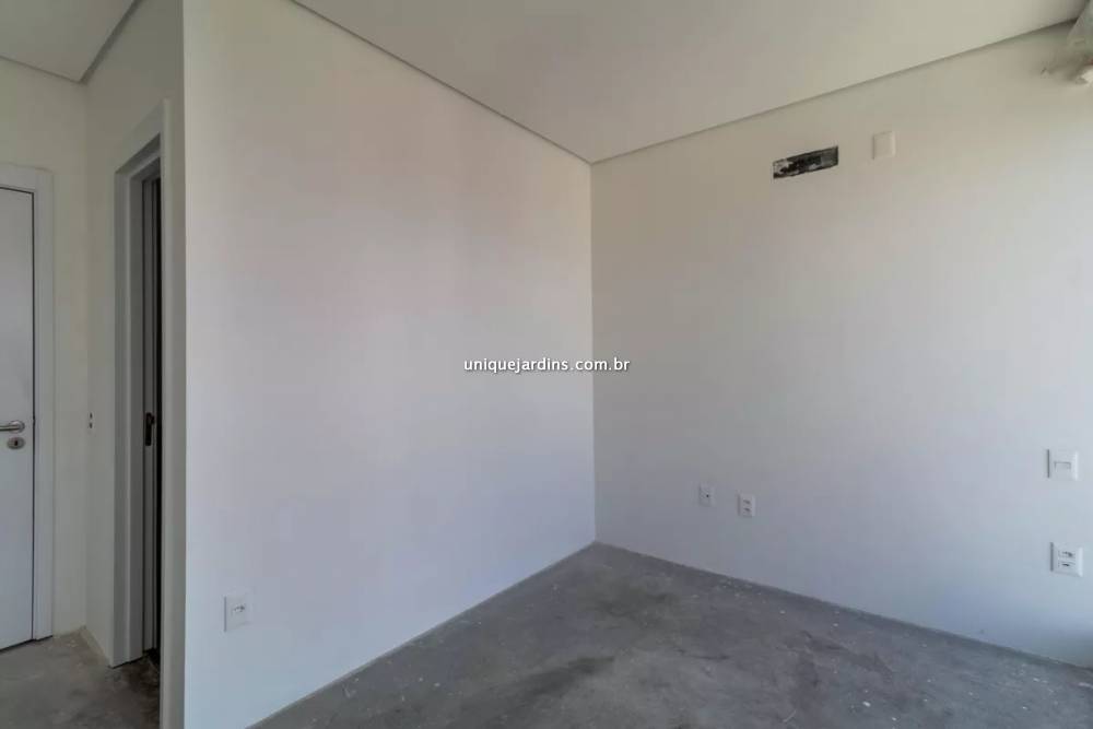 Apartamento à venda na Rua Jerônimo da VeigaItaim Bibi - 999-apartamento-itaim-bibi-sao-paulo-165658-0.jpg