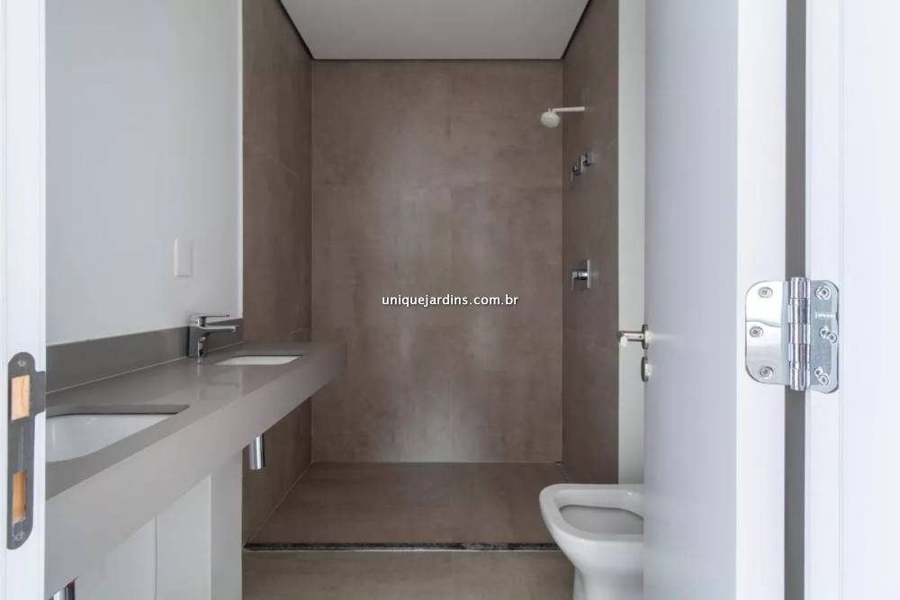 Apartamento à venda na Rua Jerônimo da VeigaItaim Bibi - 999-apartamento-itaim-bibi-sao-paulo-165659-2.jpg