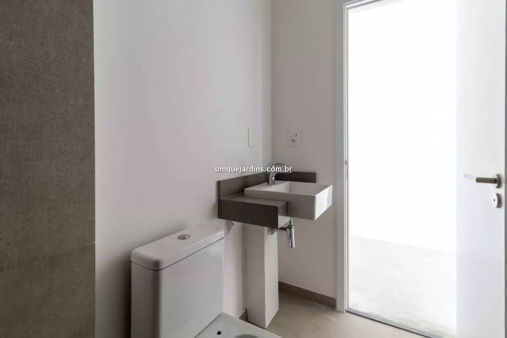Apartamento à venda na Rua Jerônimo da VeigaItaim Bibi - 999-apartamento-itaim-bibi-sao-paulo-165659-4.jpg