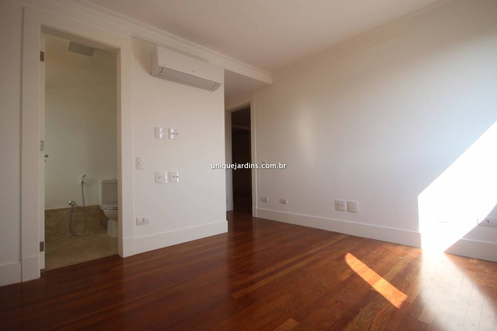 Cobertura Duplex à venda na Rua Engenheiro Edgar Egídio de SousaHigienópolis - 999-cobertura-duplex-higienopolis-sao-paulo-154708-4.jpg
