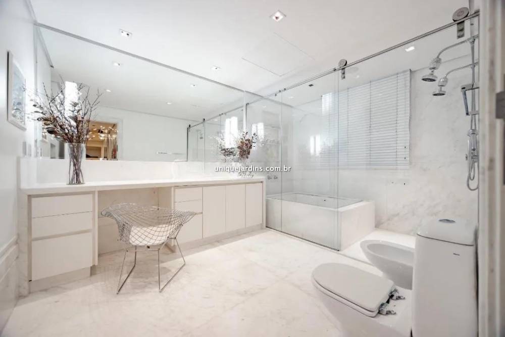 Apartamento à venda na Rua Peixoto GomideJardim América - 999-apartamento-jardim-america-sao-paulo-203057-0.jpg