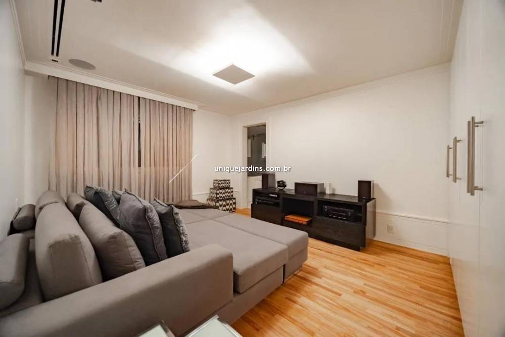 Apartamento à venda na Rua Peixoto GomideJardim América - 999-apartamento-jardim-america-sao-paulo-203441-2.jpg