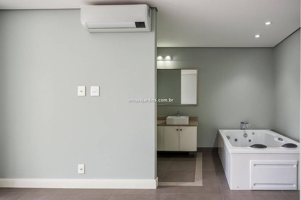 Apartamento à venda na Rua João CachoeiraItaim Bibi - 999-apartamento-itaim-bibi-sao-paulo-211904-5.jpg