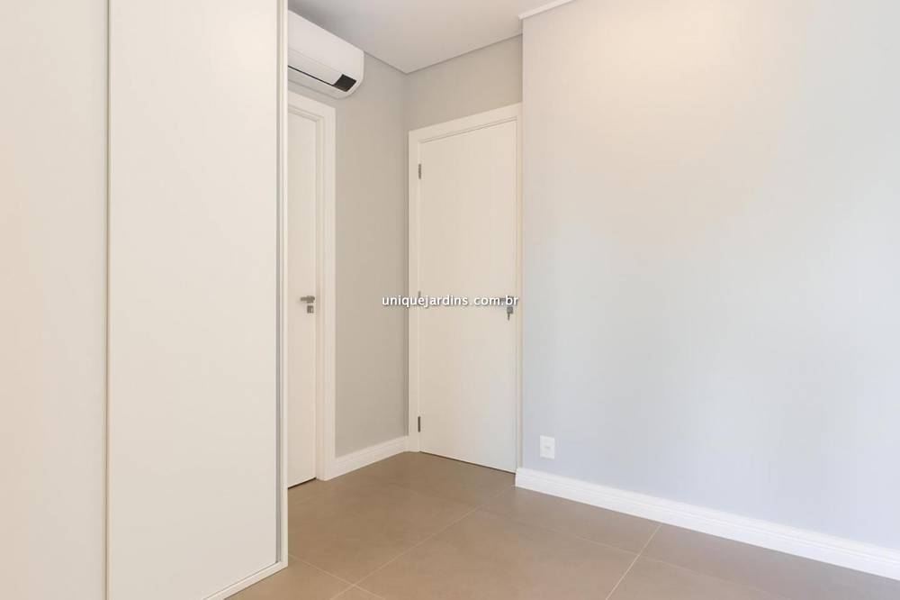 Apartamento à venda na Rua João CachoeiraItaim Bibi - 999-apartamento-itaim-bibi-sao-paulo-212452-1.jpg