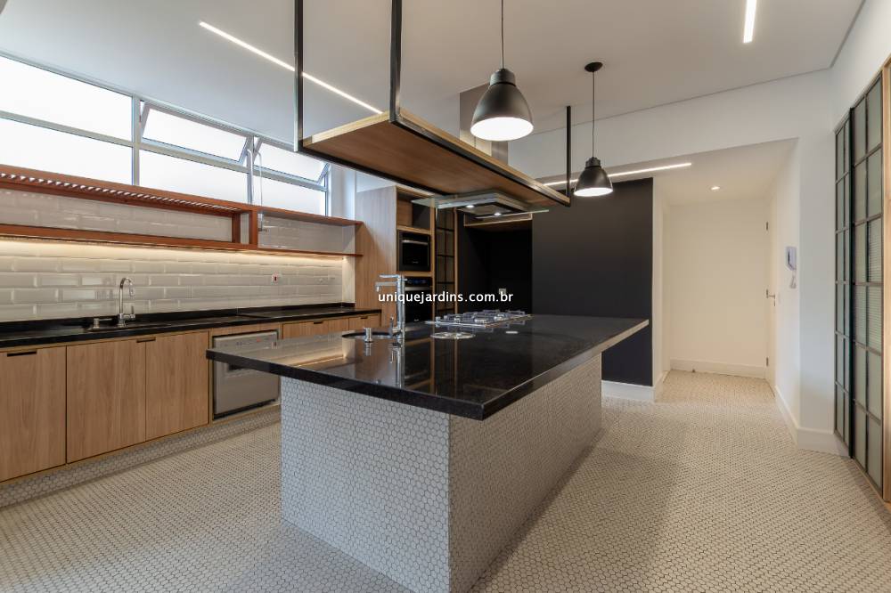 Apartamento à venda na Rua PernambucoHigienópolis - 999-apartamento-higienopolis-sao-paulo-141211-1.jpg
