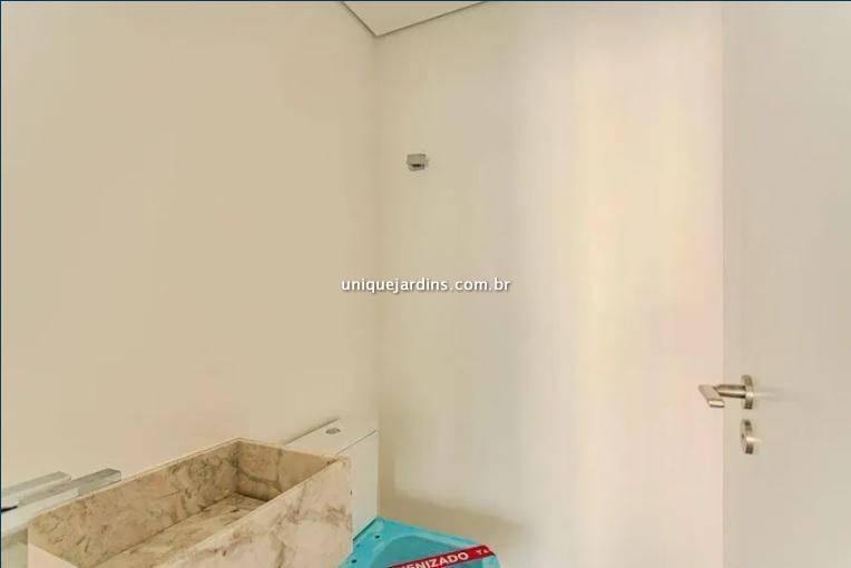 Apartamento à venda na Rua Afonso BrazVila Nova Conceição - 999-apartamento-vila-nova-conceicao-sao-paulo-123641-2.jpg