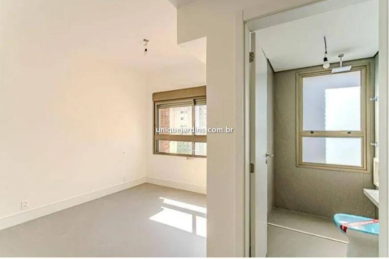 Apartamento à venda na Rua Afonso BrazVila Nova Conceição - 999-apartamento-vila-nova-conceicao-sao-paulo-123641-3.jpg