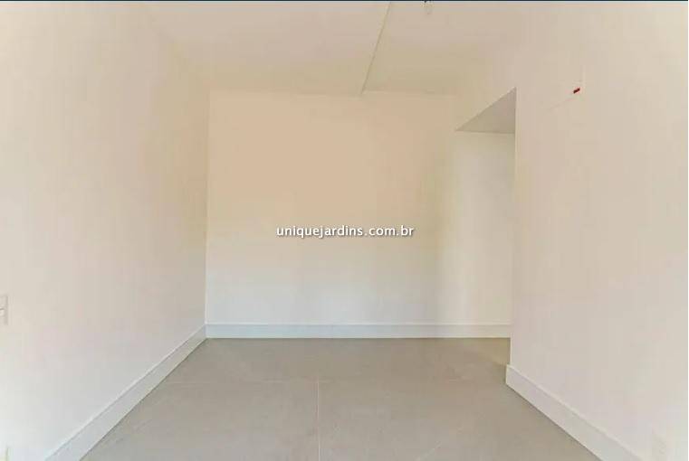 Apartamento à venda na Rua Afonso BrazVila Nova Conceição - 999-apartamento-vila-nova-conceicao-sao-paulo-124010-3.jpg