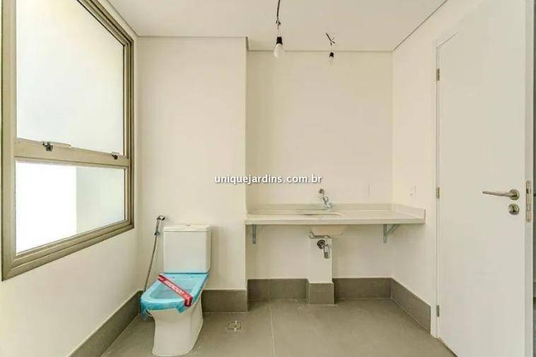 Apartamento à venda na Rua Afonso BrazVila Nova Conceição - 999-apartamento-vila-nova-conceicao-sao-paulo-124325-2.jpg