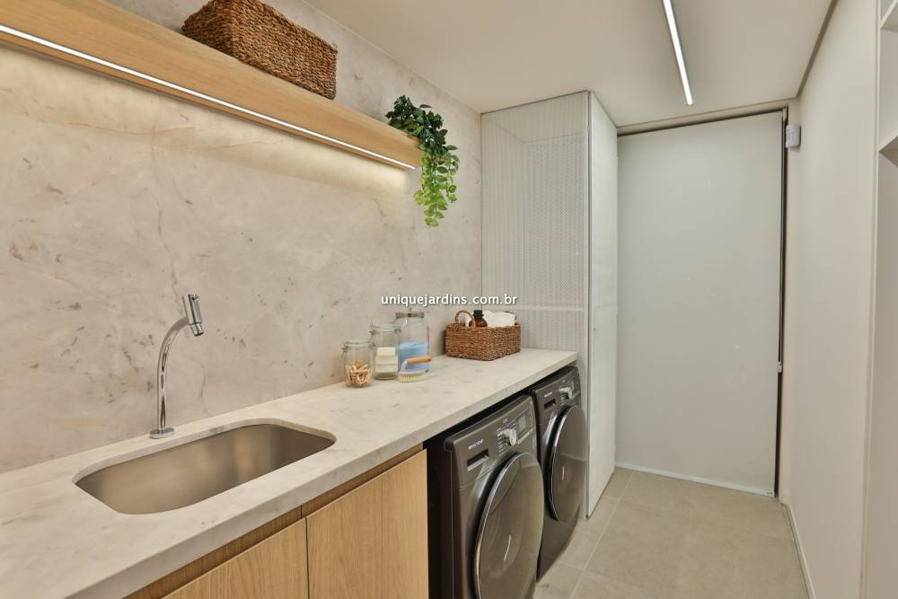 Apartamento à venda na Rua Henrique MonteiroJardim Europa - apartamento-jardim-europa-sao-paulo-151925-12.jpg