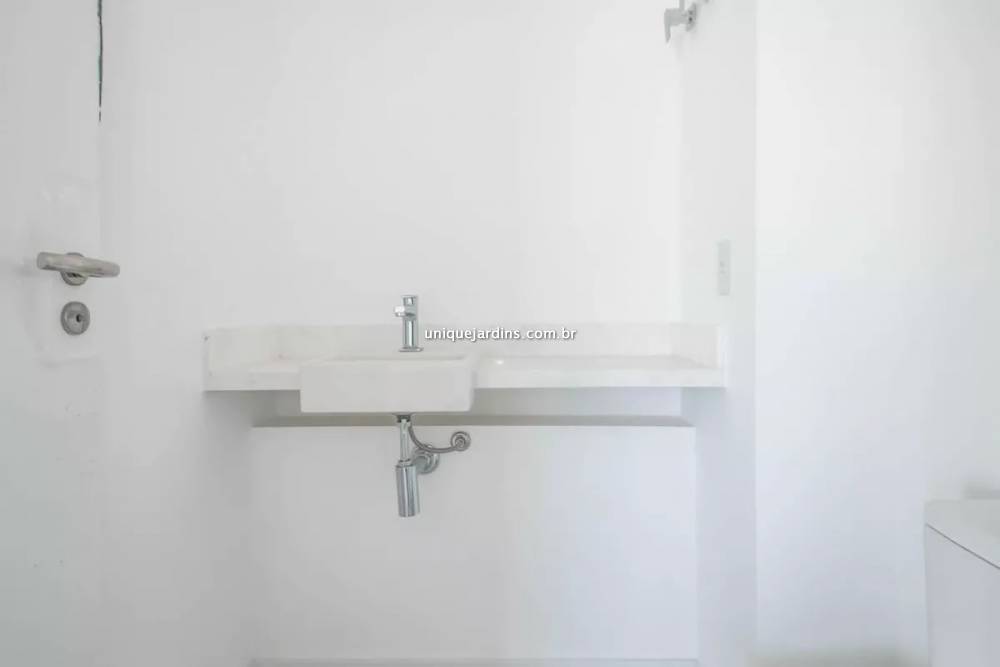 Apartamento à venda na Rua UrimondubaItaim Bibi - 999-apartamento-itaim-bibi-sao-paulo-151029-3.jpg