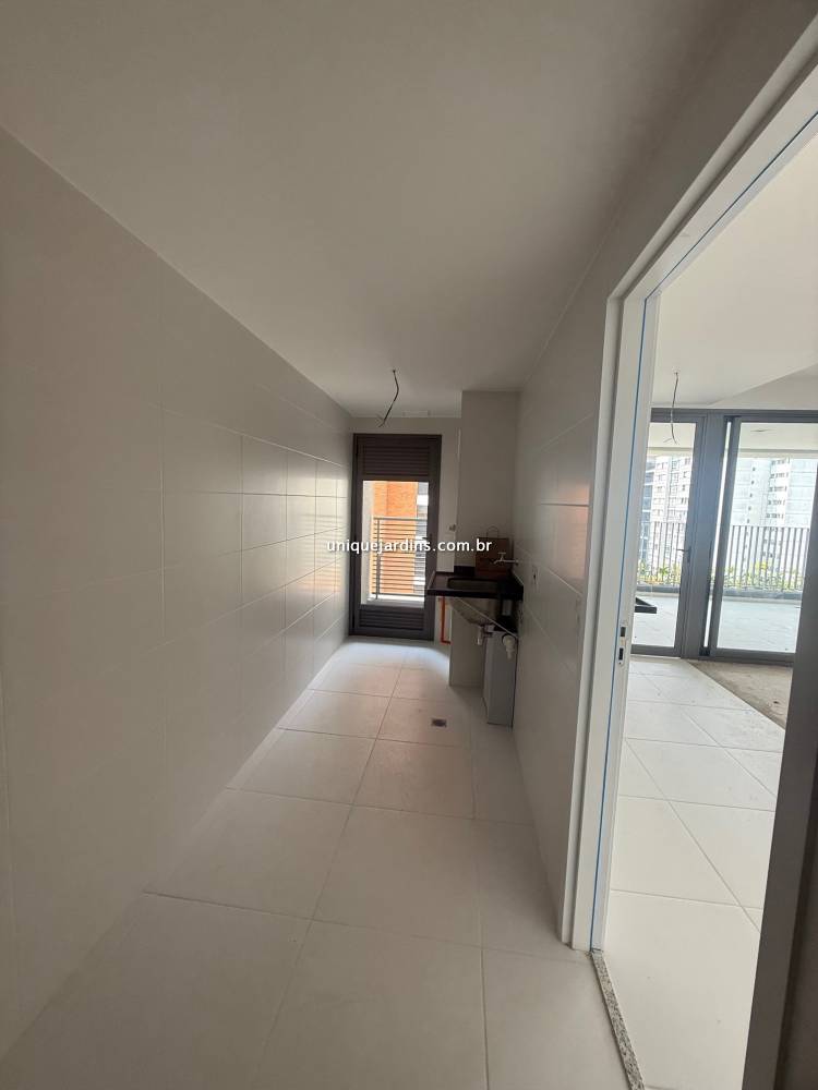 Apartamento à venda na Rua Capote ValentePinheiros - 999-apartamento-pinheiros-sao-paulo-103404-1.jpg