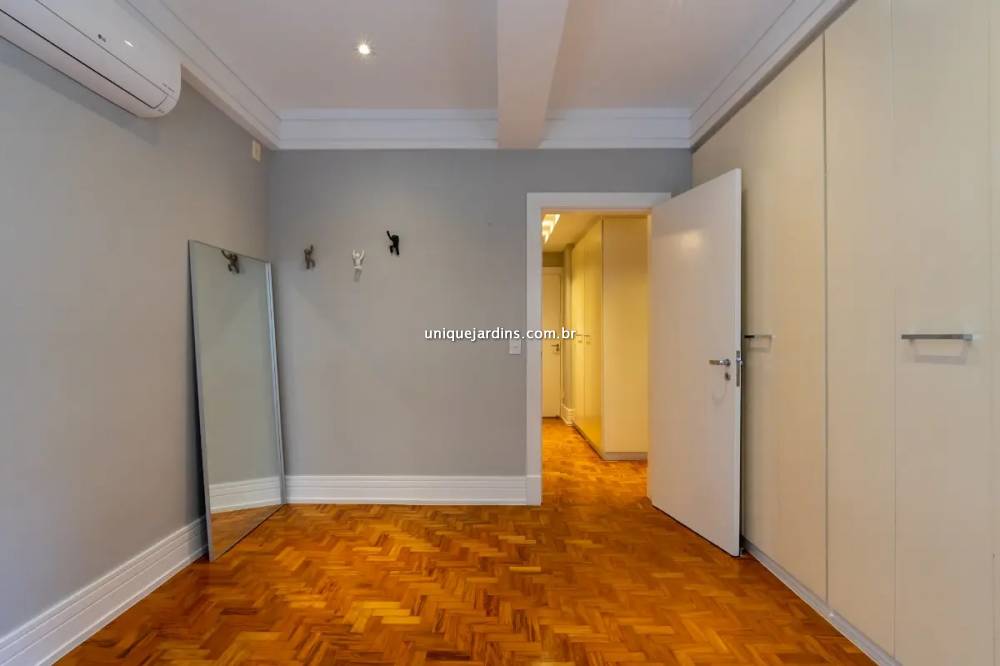 Apartamento à venda na Rua Haddock LoboJardim América - 999-apartamento-jardim-america-sao-paulo-111138-3.jpg
