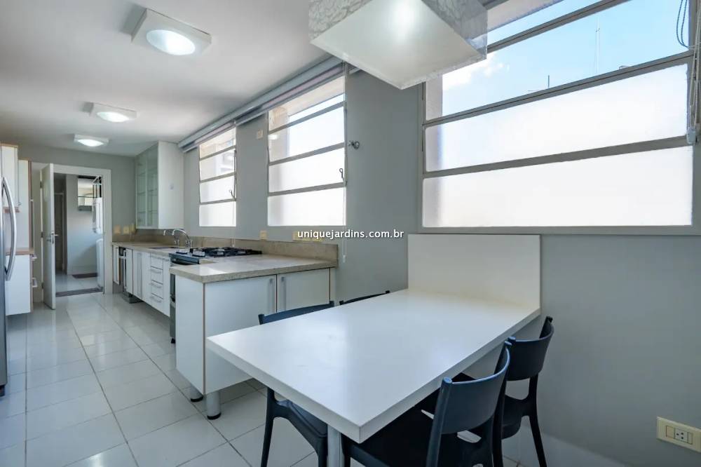 Apartamento à venda na Rua Haddock LoboJardim América - 999-apartamento-jardim-america-sao-paulo-111140-14.jpg