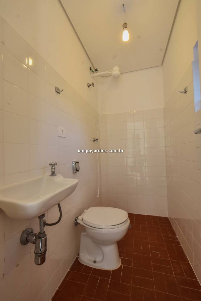 Casa Padrão para alugar na Rua SuéciaJardim Europa - 999-casa-padrao-jardim-europa-sao-paulo-151808-14.jpg