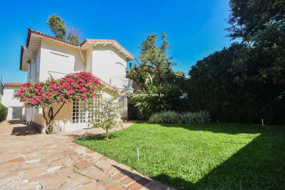 Casa Padrão aluguel Jardim Europa - Referência CA15994