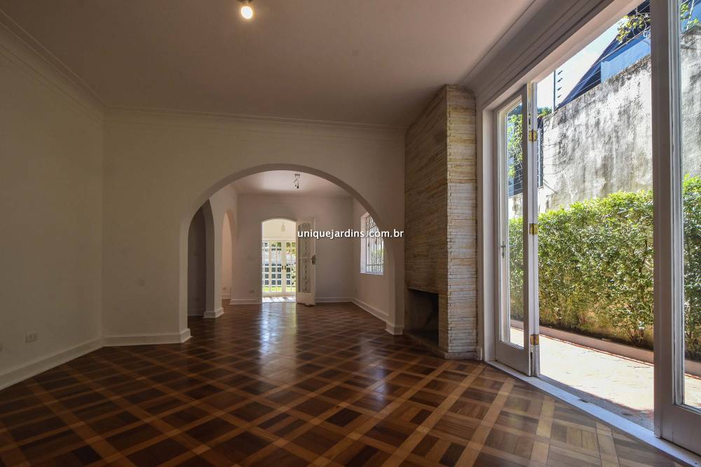 Casa Padrão para alugar na Rua SuéciaJardim Europa - casa-padrao-jardim-europa-sao-paulo-151738-9.jpg