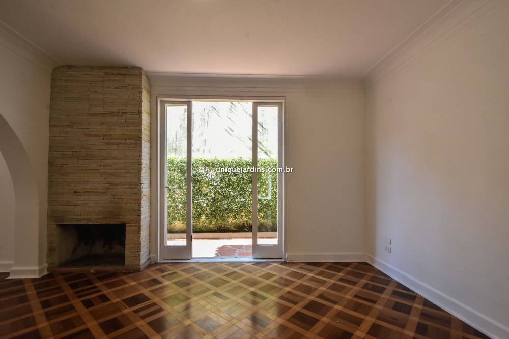 Casa Padrão para alugar na Rua SuéciaJardim Europa - casa-padrao-jardim-europa-sao-paulo-151739-12.jpg