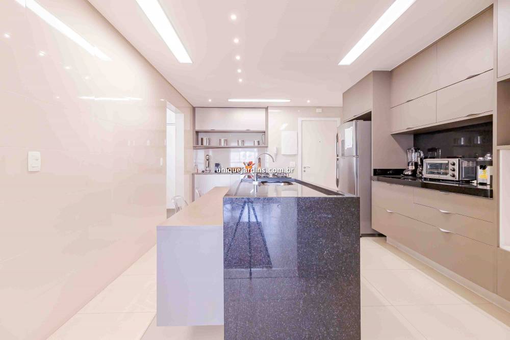 Apartamento à venda na Rua UrimondubaItaim Bibi - 999-apartamento-itaim-bibi-sao-paulo-160409-10.jpg