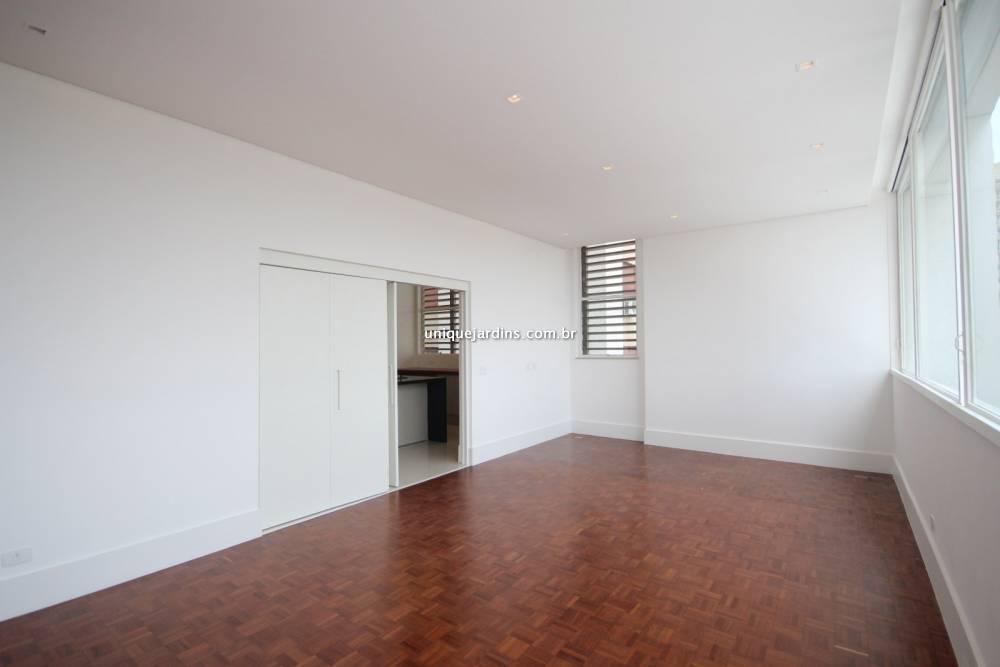 Apartamento à venda na Rua PiauíHigienópolis - 999-apartamento-higienopolis-sao-paulo-150502-6.jpg