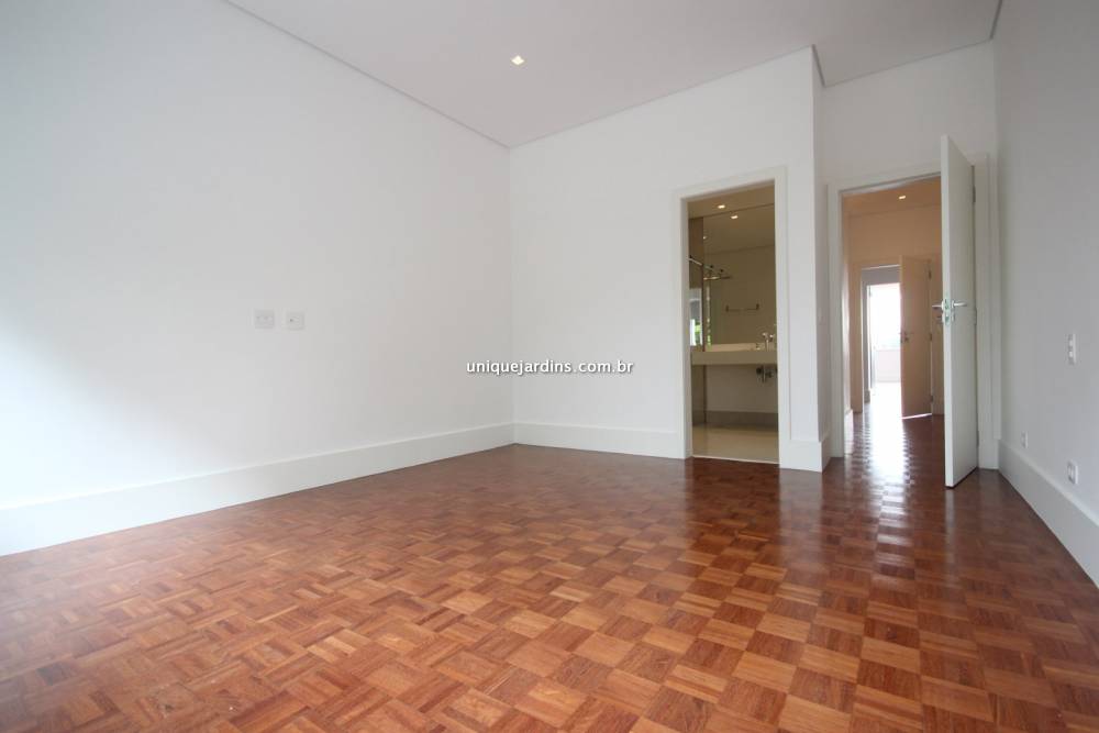 Apartamento à venda na Rua PiauíHigienópolis - 999-apartamento-higienopolis-sao-paulo-150859-0.jpg