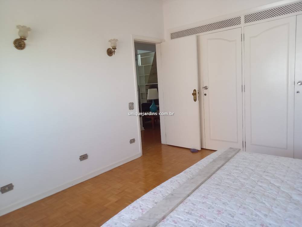 Apartamento para alugar na Rua Haddock LoboJardim América - 999-cobertura-duplex-jardim-america-sao-paulo-101028-0.jpg