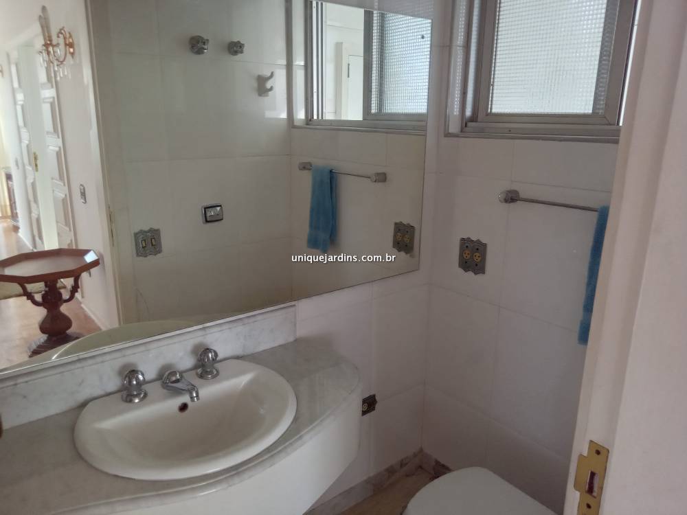 Apartamento para alugar na Rua Haddock LoboJardim América - cobertura-duplex-jardim-america-sao-paulo-101012-10.jpg
