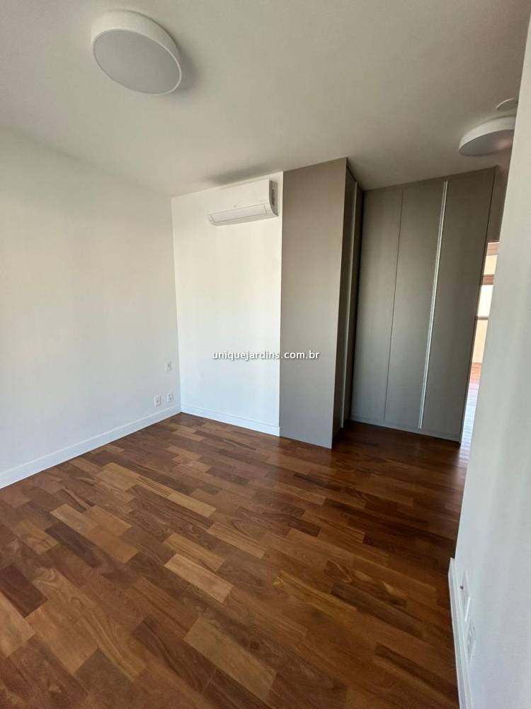 Apartamento à venda na Rua Santa JustinaVila Olímpia - 999-apartamento-vila-olimpia-sao-paulo-105129-13.jpg
