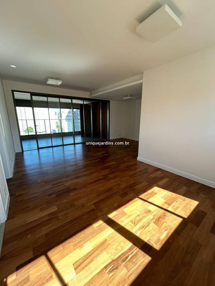 Apartamento à venda na Rua Santa JustinaVila Olímpia - 999-apartamento-vila-olimpia-sao-paulo-105130-17.jpg