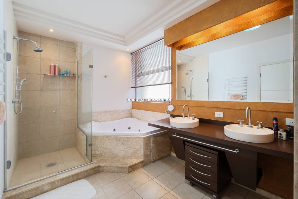 Apartamento à venda na Rua ItacolomiHigienópolis - 999-apartamento-higienopolis-sao-paulo-165445-14.jpg