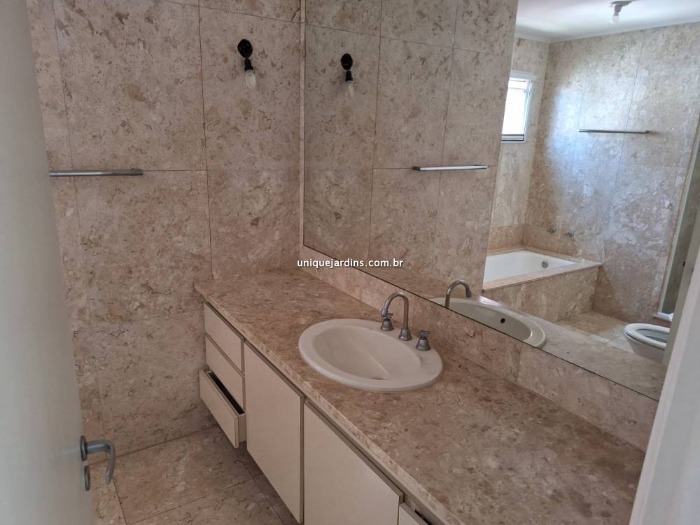 Apartamento à venda na Rua JacuriciItaim Bibi - 999-apartamento-itaim-bibi-sao-paulo-134635-1.jpg